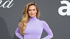 Bar Refaeli na amfAR Cinema Against AIDS v Cap d�Antibes (21. kv�tna 2026)