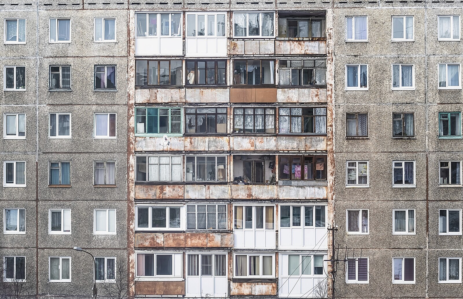 Noční ukrajinské útoky na ruský Krasnodarský kraj zabily dva lidi, včetně dítěte