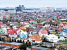 Krasnodar je tedy m�stem, na jeho� periferiích m��e, vícemén� legáln�,...