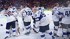 Fin�tí hokejisté slaví vít�zství na mistrovství sv�ta.