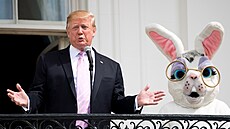 Donald Trump v Bílém dom� oslavuje Velikonoce. (22.4.2019)