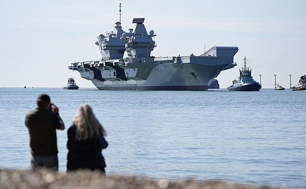 Britové koušou úpadek Royal Navy. Už i Němci budou