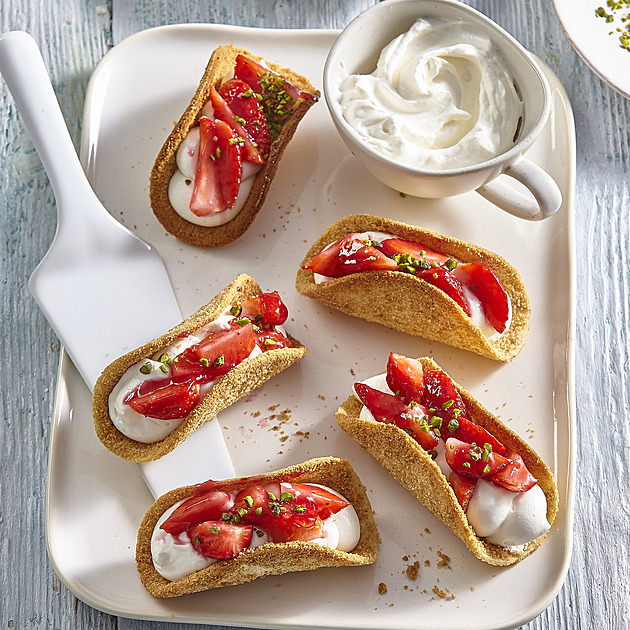 Sladké jahodové tacos s mascarpone: Recept na křupavý dezert z tortill