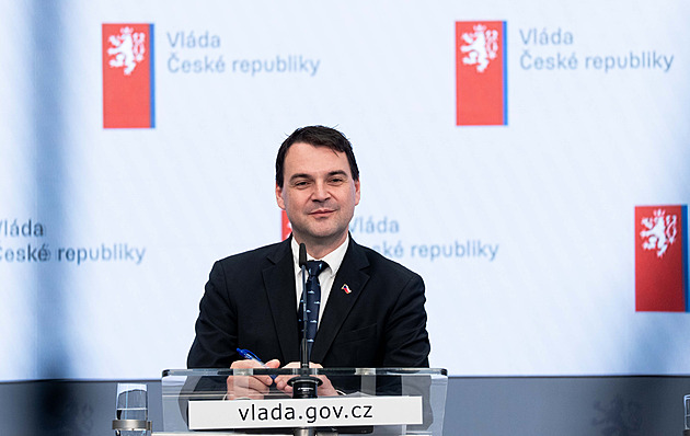 Macinka je proti sankcím vůči „strašnému“ ministrovi Izraele