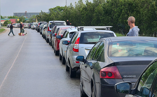 Ukrajinci zničili mosty na Krymu. Dnes benzin nebude, hlásí 