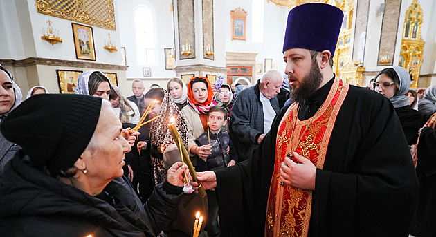 Rusko přepisuje náboženskou mapu Ukrajiny. Duchovní mluví o 