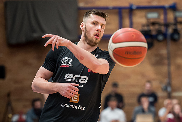 Výtečný Sehnal. Jeho palba přinesla Nymburku druhou finálovou výhru