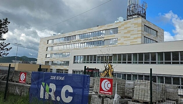 Rekonstruovaná budova st�ední �koly