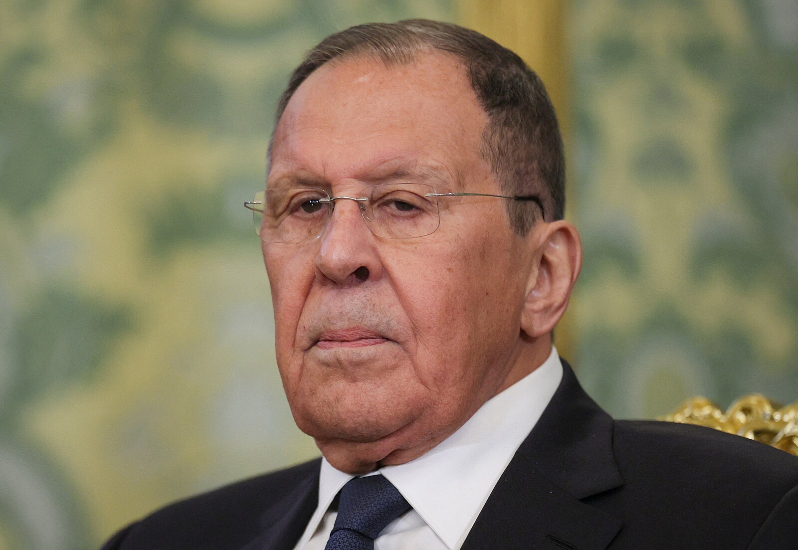 Budeme podnikat rozsáhlé útoky na Ukrajině, řekl Lavrov po úderu na Moskvu