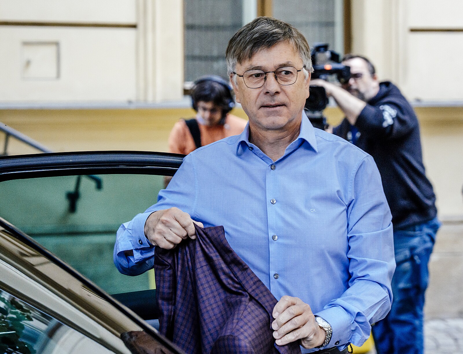 Šetřit na provozu, až pak škrtat pořady a propouštět. Rada ČT žádá krizové scénáře