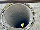 Eskalátorový tunel � výstup z dé�ka do OC Arkády (pohled ze stavební jámy od OC...