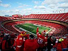 Stadion v Kansasu p�i zápasu amerického fotbalu.