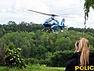 U Vina�ické v�znice na Kladensku zkolaboval v�zen. Na míst� zasahoval vrtulník....