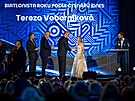 Tereza Voborníková p�ebírá cenu za vít�zství v anket� �tená�� iDNES.cz
