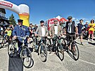 Otev�ení cyklostezky kolem Rozko�e pojali n�kte�í cyklosté opravdu slavnostn�.