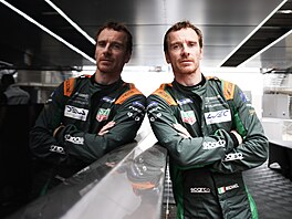 Herec Michael Fassbender jel Le Mans v letech 2022 a 2023