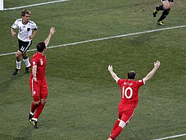 Frank Lampard vst�elil v osmifinále Anglie proti N�mecku gól, kterého si...