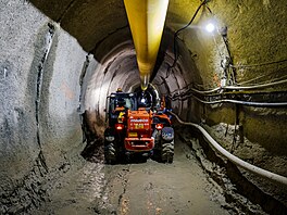 Pr�zkumní �tola Marie na míst� budoucího tunelu Kamenná vrata na st�edo�eské...