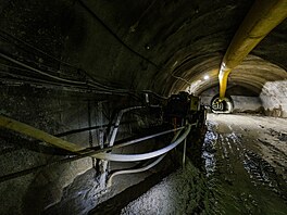 Pr�zkumní �tola Marie na míst� budoucího tunelu Kamenná vrata na st�edo�eské...