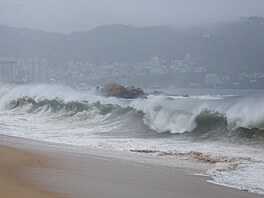 Tropická bou�e Boris na pob�e�í mexického m�sta Acapulco ve stát� Guerrero.