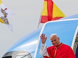 Pape� Lev XIV. v sobotu 6. �ervna zahájil týdenní náv�t�vu �pan�lska. Jde o...