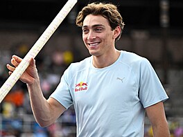 �védský ty�ka� Armand Duplantis na mítinku Diamantové ligy ve Stockholmu