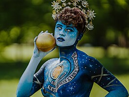 V zámeckých zahradách ve Slavkov� u Brna prob�hl Mezinárodní Festival �ivých...