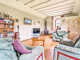 Na realitním trhu v anglickém hrabství Cornwall se objevil d�m, který kdysi...