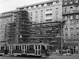 Hotel Jalta na Václavském nám�stí v Praze byl slavnostn� otev�en 1. 6. 1958....