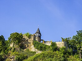 Dal�í p�ipomínkou historie je nedaleký Altrathen, star�í skalní hrádek, z n�ho�...