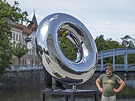 U� 19. ro�ník kulturního festivalu Um�ní ve m�st� zahájili um�lci a socha�i...
