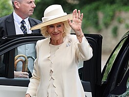 Královna Camilla na svatb� syna princezny Anny Petera Phillipse a Harriet...