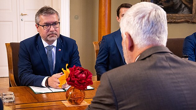 Ministr Šebestyán jednal s prezidentem. Pavel se zajímal o vyplácení zemědělských dotací