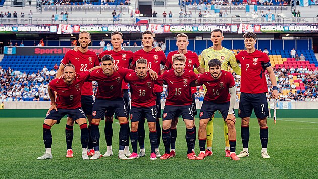 Týmová fotografie �eských fotbalist� p�ed utkáním s Guatemalou