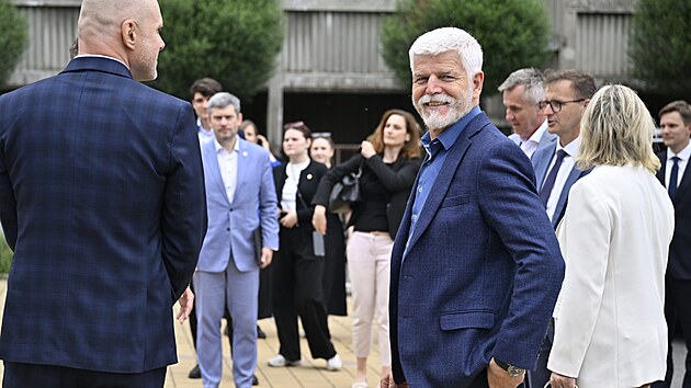 Prezident Petr Pavel zav�tal do are�lu Chropy�sk� stroj�rny na Krom���sku. (3. �ervna 2026)