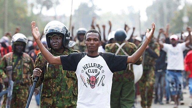 Protesty proti pl�nu karant�ny pro pacienty s ebolou v ke�sk�m m�st� Nanyuki (9. �ervna 2026)