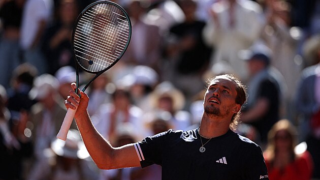 Alexander Zverev zdolal Jakuba Men��ka a zahraje si fin�le na Roland Garros.