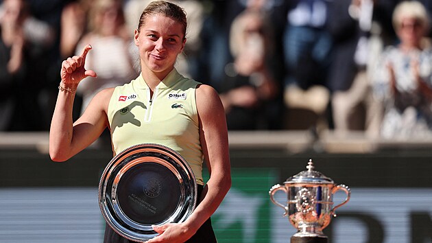Maja Chwali�sk�, pora�en� finalistka Roland Garros