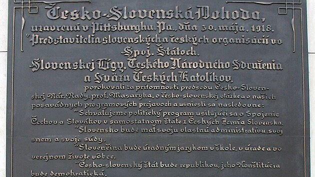 Pittsbursk� dohoda byla politick� dohoda, kterou 30. kv�tna 1918 v americk�m Pittsburghu podepsali z�stupci Slovensk� ligy v Americe, �esk�ho n�rodn�ho sdru�en� a Svazu �esk�ch katol�k� s Tom�em G. Masarykem, kter� tak� text dohody p�i t�to sv� n�v�t�v� USA zformuloval.