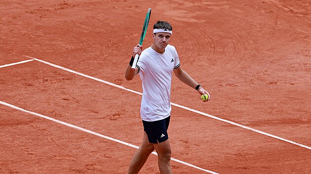 Jakub Men��k se hecuje v semifin�le Roland Garros.