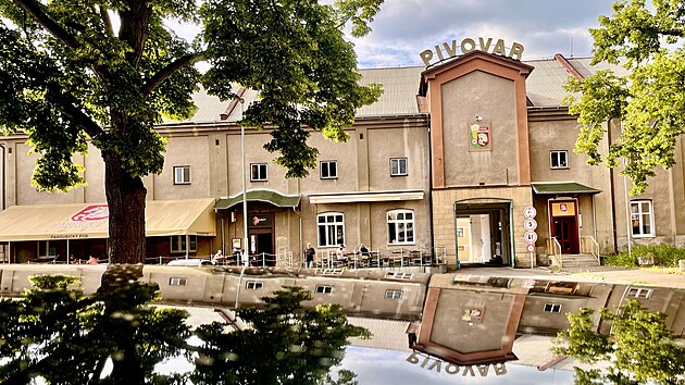 V�roba v pardubick�m pivovaru skon�ila v roce 2023,od roku 2024 pat�� spole�nosti Conseq Funds. M�sto chce navrhnout ministerstvu kultury, aby se budova b�val�ho pivovaru stala kulturn� pam�tkou. (3. �ervna 2026)