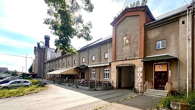 V�roba v pardubick�m pivovaru skon�ila v roce 2023,od roku 2024 pat�� spole�nosti Conseq Funds. M�sto chce navrhnout ministerstvu kultury, aby se budova b�val�ho pivovaru stala kulturn� pam�tkou. (3. �ervna 2026)