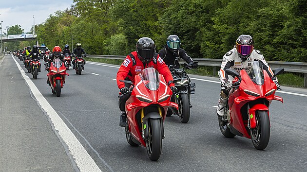Z �esk� vyj��ky �We Ride As One�