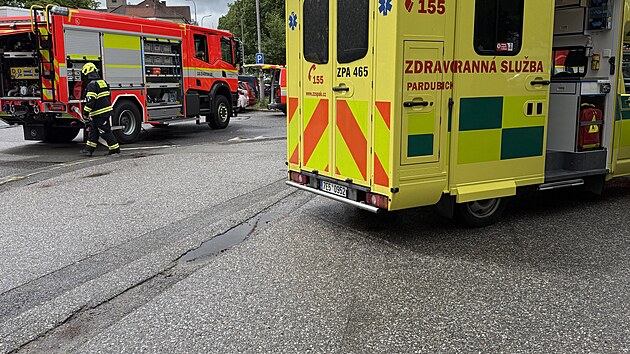V byt� vybuchla tlaková láhev. Exploze vá�n� popálila �lov�ka