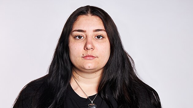 P�ed nat��en�m Prom�n vst�vala Viktorie do pr�ce u� ve 4:30 a nesn�dala. T�m�� si neva�ila, jej� hlavn� v��ivou byl chleba.