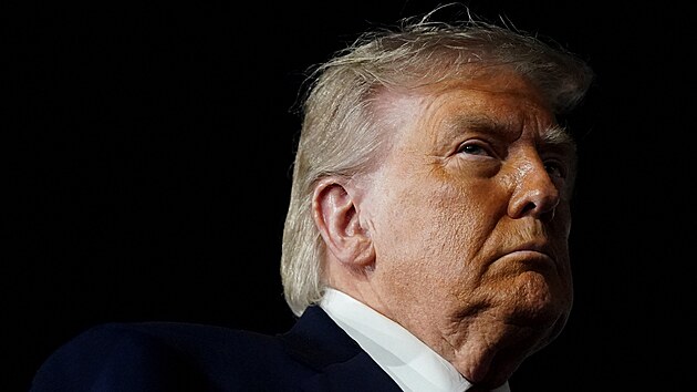 Donald Trump odlétá z New Yorku po t�etím finále NBA, které osobn� nav�tívil.