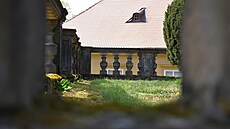 Zahrady, které dominují zámeckému parku, jsou dílem italských mistr�.