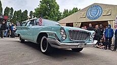 Chrysler New Yorker Town & Country, tedy vrcholná verze velkého STW z éry stylu...