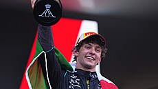 Kimi Antonelli slaví vít�zství ve Velké cen� Monaka.