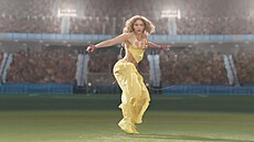 Shakira v klipu k fotbalové písni Dai Dai